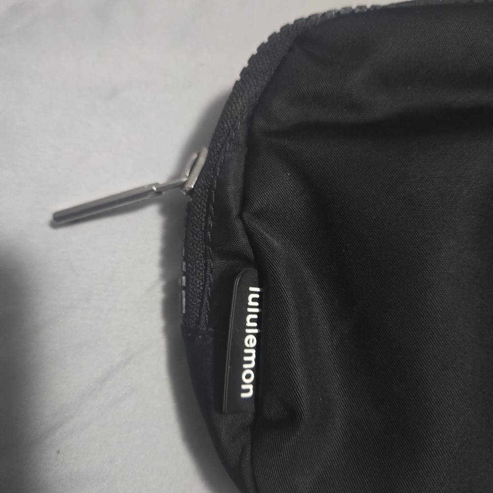 lululemon athletica Black Bag - Picture 3 of 6